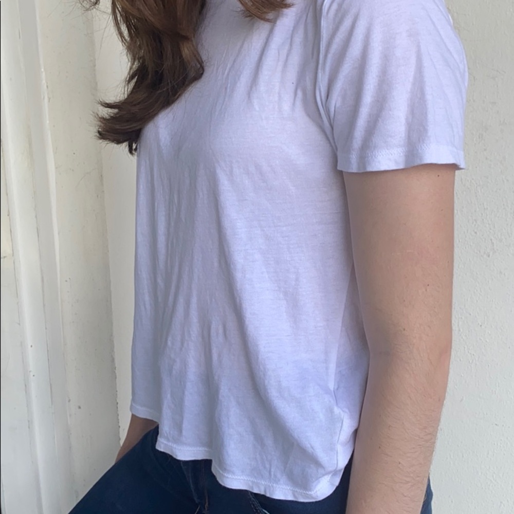 Basic white t - Picture 4 of 5